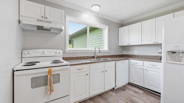840 Crawford Ln, Belvidere, TN 37306