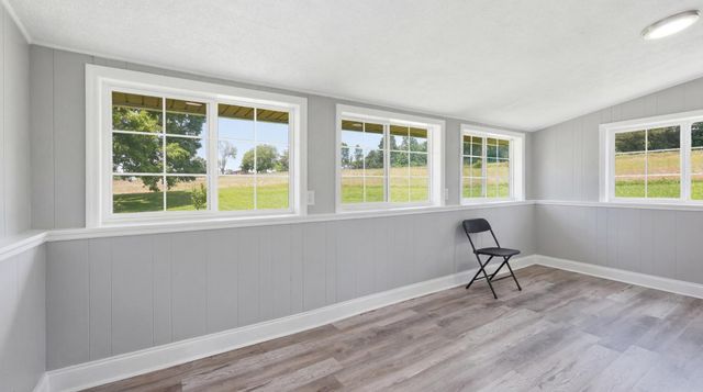 840 Crawford Ln, Belvidere, TN 37306
