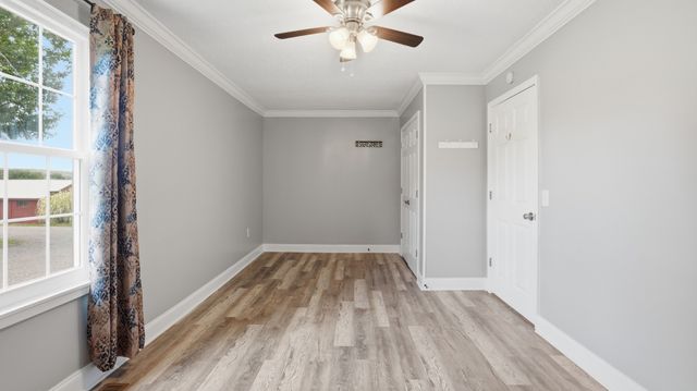 840 Crawford Ln, Belvidere, TN 37306