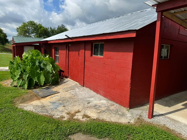 840 Crawford Ln, Belvidere, TN 37306