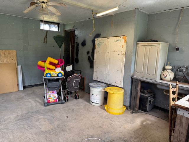 840 Crawford Ln, Belvidere, TN 37306