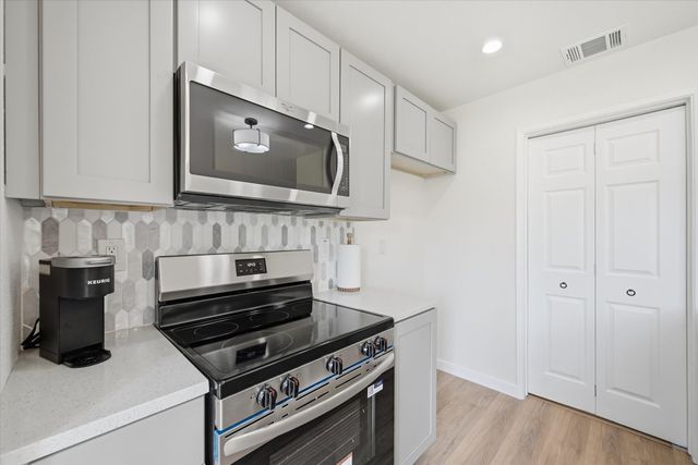 5700 Perrin Street, The Colony, TX 75056