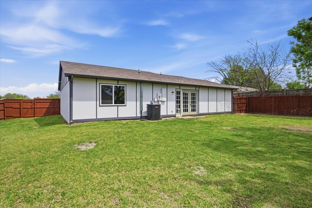 5700 Perrin Street, The Colony, TX 75056