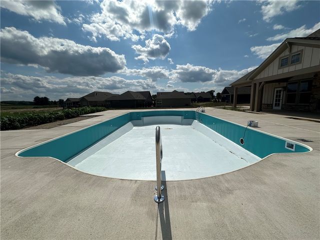 1464 Triple Crown Way, Beavercreek Twp, OH 45385