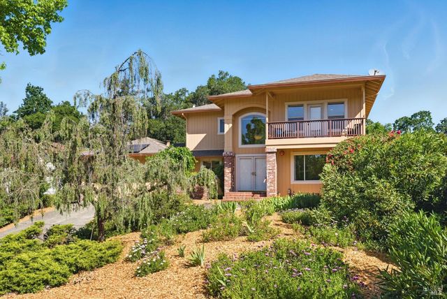 4620 Morris Ct, Santa Rosa, CA 95405