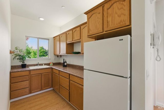 4620 Morris Ct, Santa Rosa, CA 95405