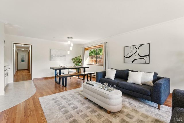 4620 Morris Ct, Santa Rosa, CA 95405
