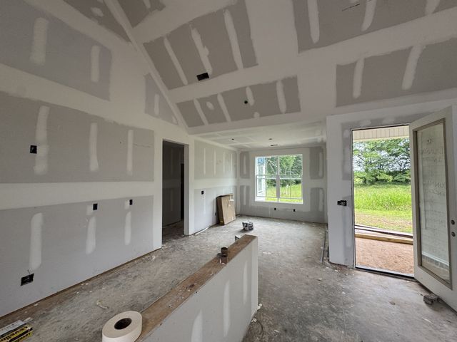 3113 Stonehorn Dr, Bell Buckle, TN 37020