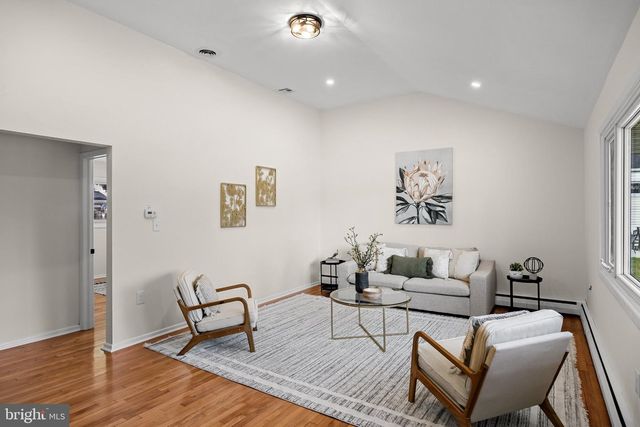 109 WINESAP RD, Cherry Hill, NJ 08003