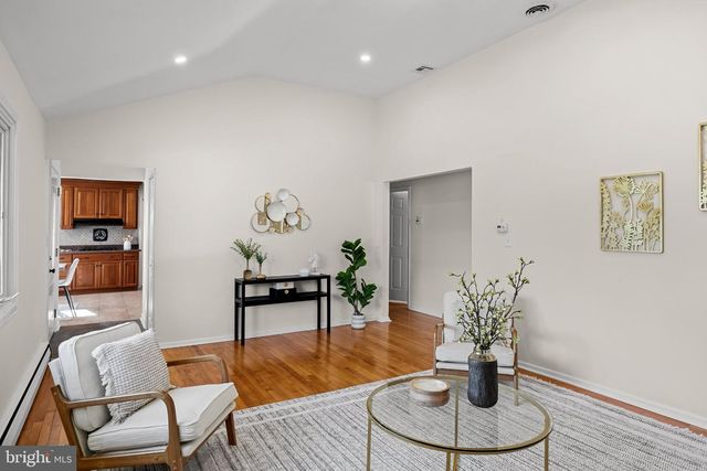 109 WINESAP RD, Cherry Hill, NJ 08003