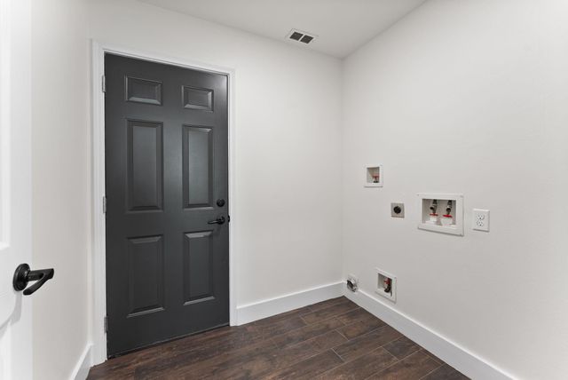 168 Bristol Bend Circle, The Woodlands, TX 77382