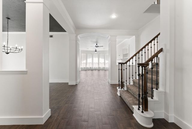 168 Bristol Bend Circle, The Woodlands, TX 77382