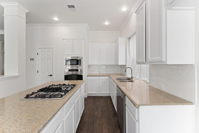168 Bristol Bend Circle, The Woodlands, TX 77382