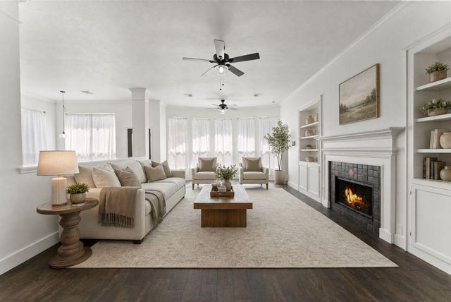168 Bristol Bend Circle, The Woodlands, TX 77382
