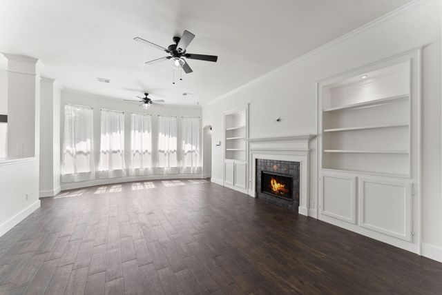 168 Bristol Bend Circle, The Woodlands, TX 77382