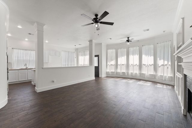 168 Bristol Bend Circle, The Woodlands, TX 77382