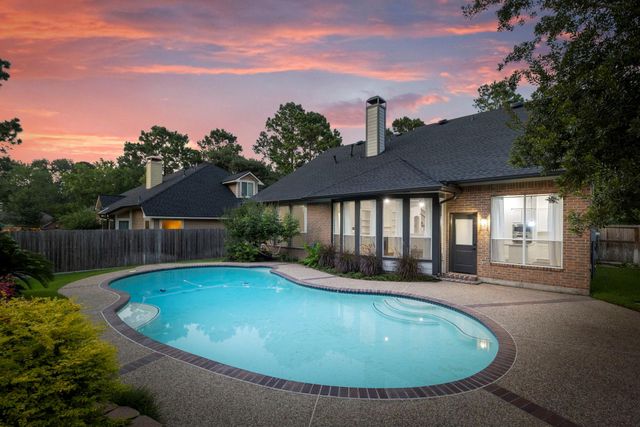 168 Bristol Bend Circle, The Woodlands, TX 77382
