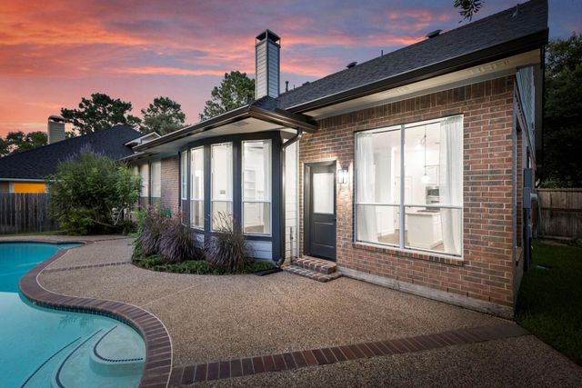 168 Bristol Bend Circle, The Woodlands, TX 77382