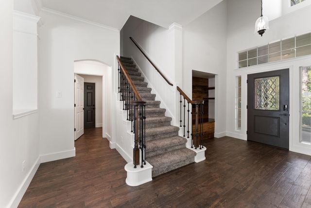 168 Bristol Bend Circle, The Woodlands, TX 77382