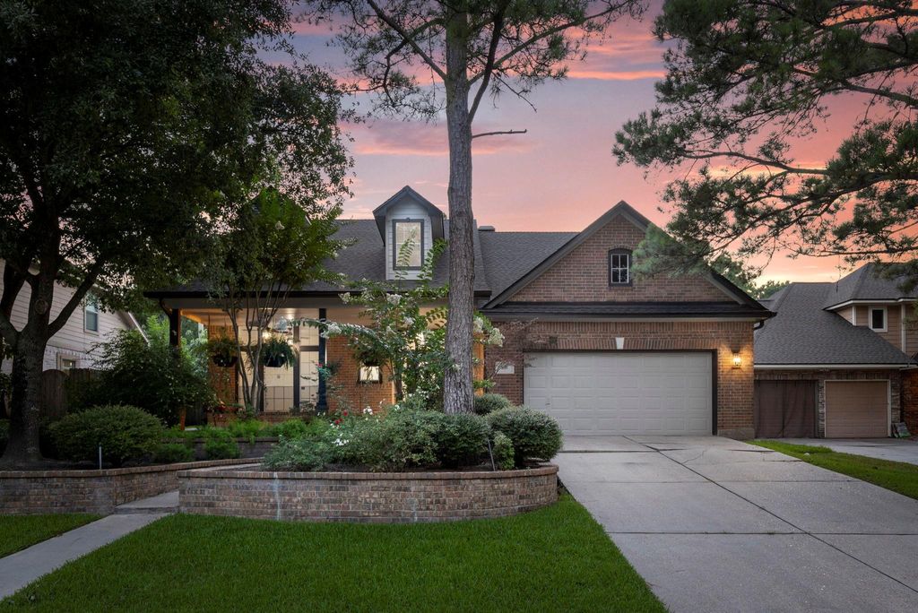 168 Bristol Bend Circle, The Woodlands, TX 77382