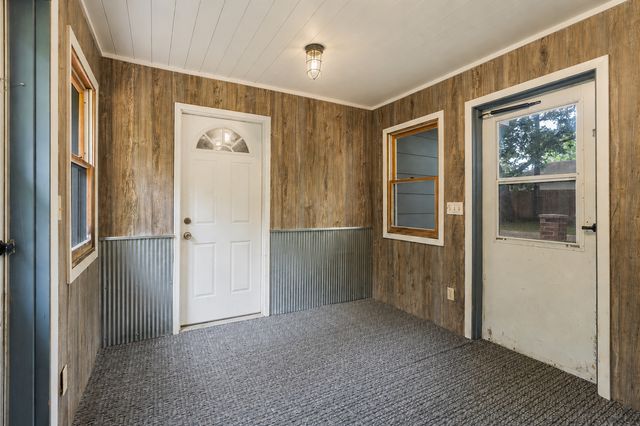 8241 Eastwood Road, Saint Paul, MN 55112