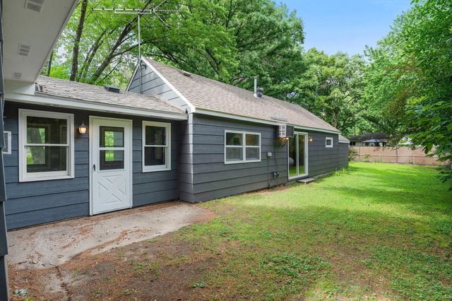8241 Eastwood Road, Saint Paul, MN 55112