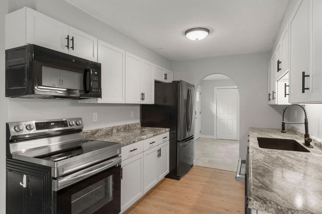 8241 Eastwood Road, Saint Paul, MN 55112