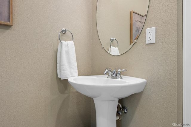 65 Sylvestor Place, Highlands Ranch, CO 80129