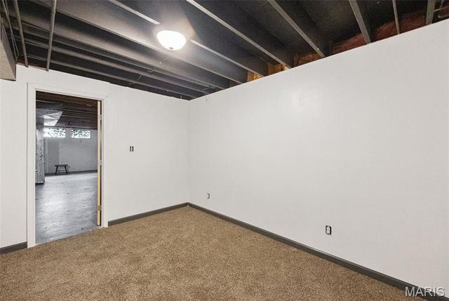 548 Rancho Lane, St Louis, MO 63031