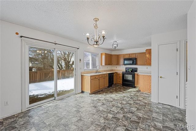 548 Rancho Lane, St Louis, MO 63031