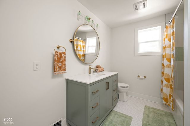 2922 Central Avenue, Indianapolis, IN 46205