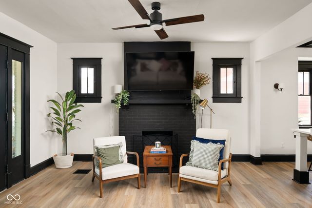 2922 Central Avenue, Indianapolis, IN 46205