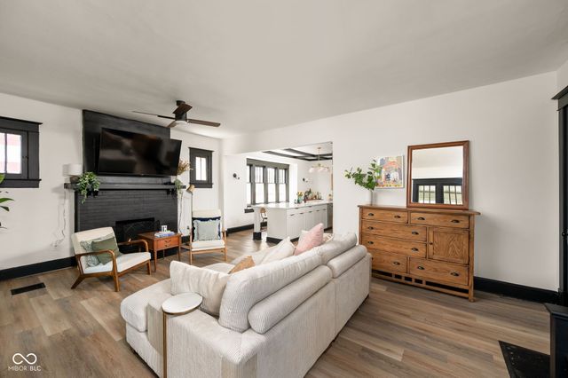 2922 Central Avenue, Indianapolis, IN 46205