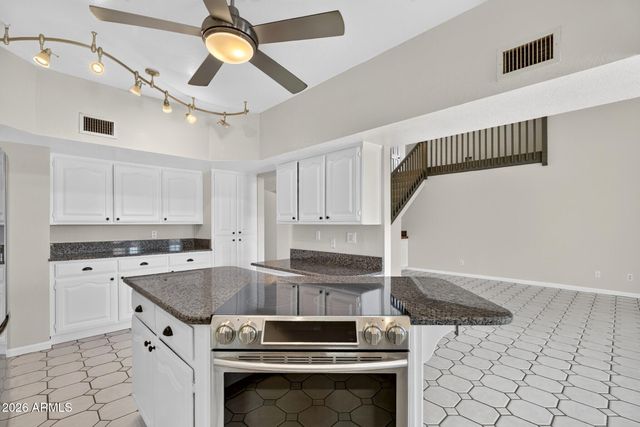 3729 E NAMBE Court, Phoenix, AZ 85044