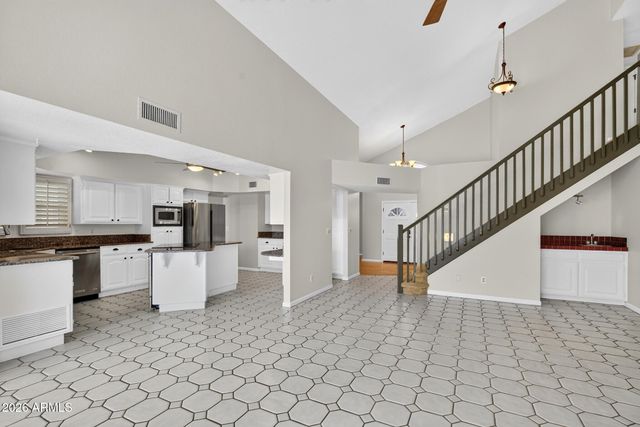 3729 E NAMBE Court, Phoenix, AZ 85044
