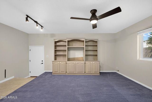 3729 E NAMBE Court, Phoenix, AZ 85044