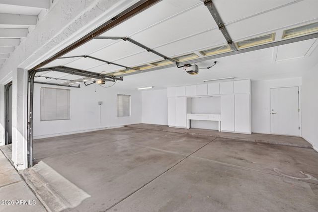 3729 E NAMBE Court, Phoenix, AZ 85044