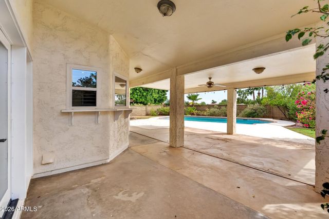 3729 E NAMBE Court, Phoenix, AZ 85044