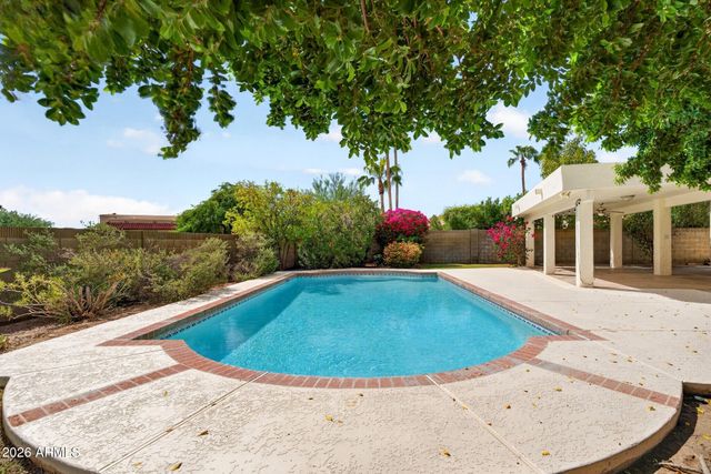 3729 E NAMBE Court, Phoenix, AZ 85044