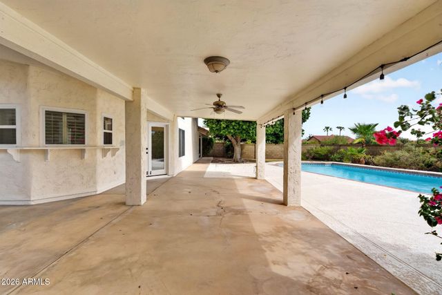 3729 E NAMBE Court, Phoenix, AZ 85044