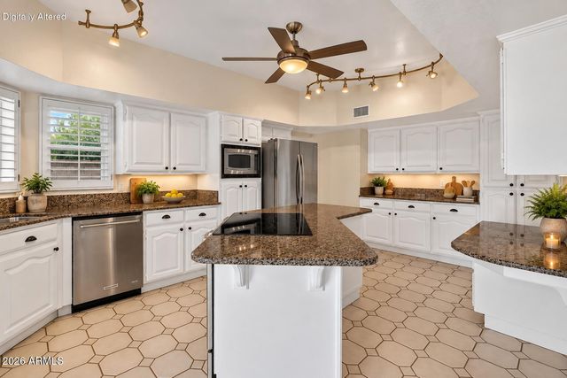 3729 E NAMBE Court, Phoenix, AZ 85044
