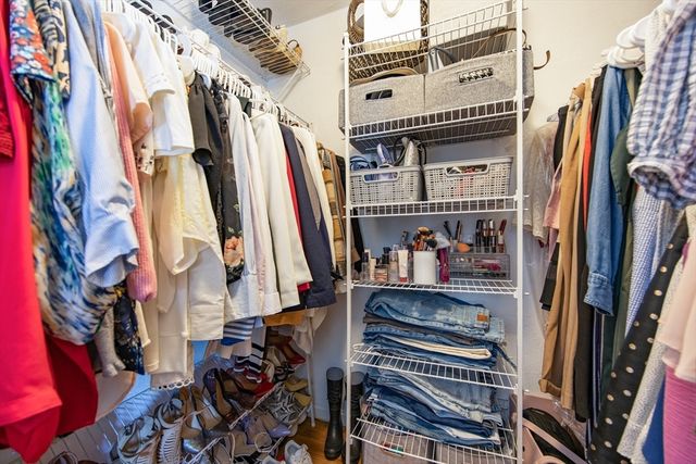 241 Purchase St, Milford, MA 01757