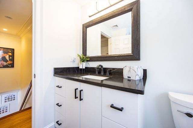 241 Purchase St, Milford, MA 01757