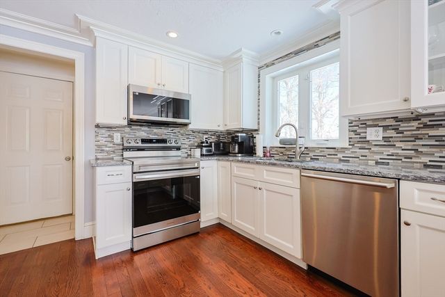 241 Purchase St, Milford, MA 01757