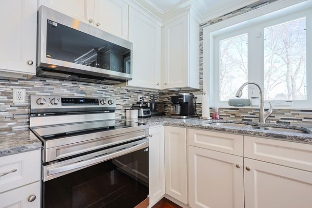 241 Purchase St, Milford, MA 01757