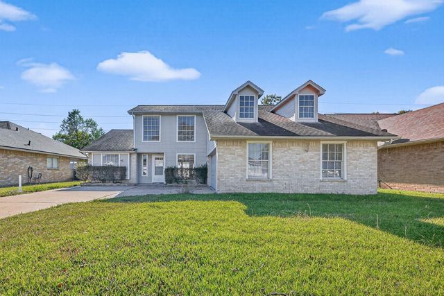 3210 Kempwood Drive, Sugar Land, TX 77479