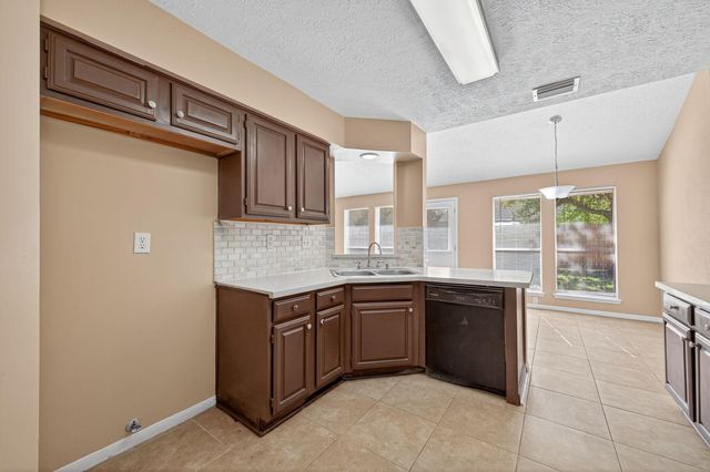 3210 Kempwood Drive, Sugar Land, TX 77479