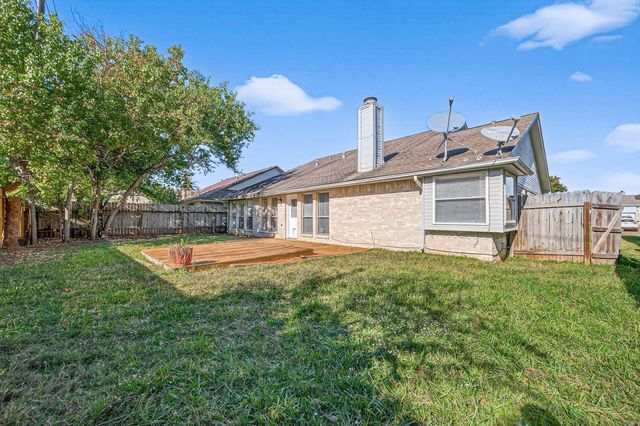 3210 Kempwood Drive, Sugar Land, TX 77479