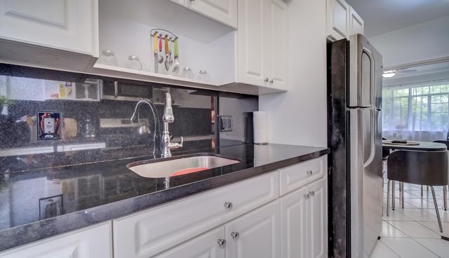 825 Jefferson Avenue 2, Miami Beach, FL 33139