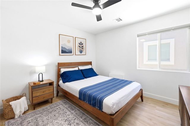 909 Majestic Oak Street, Las Vegas, NV 89145